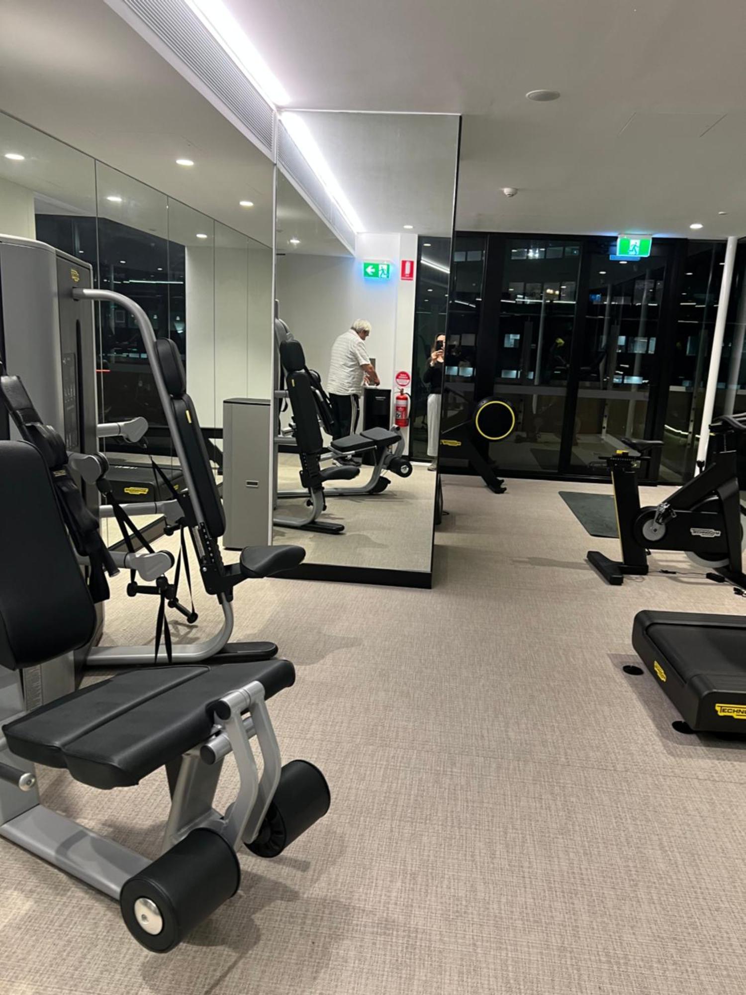 Prestige Hyde Park Studio Apartment Sydney Luaran gambar